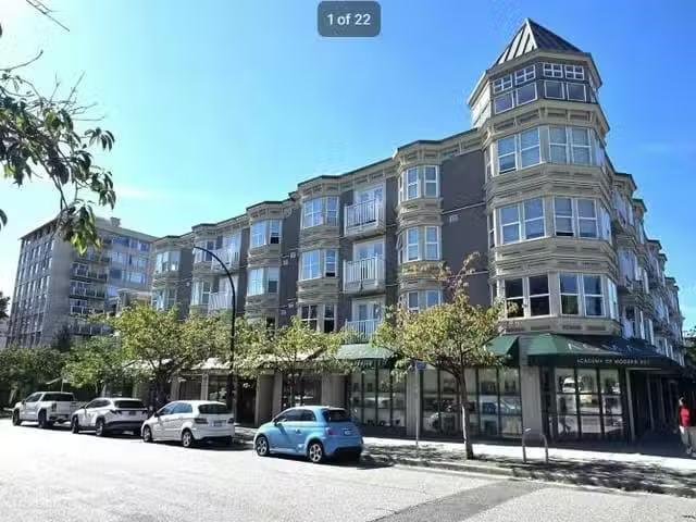 Apartment for sale in Vancouver, Vancouver West, 211 5723 Bals.