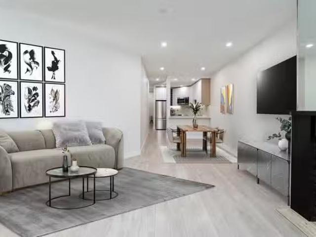 Apartment for sale in Vancouver, Vancouver West, 212 1924 Como.