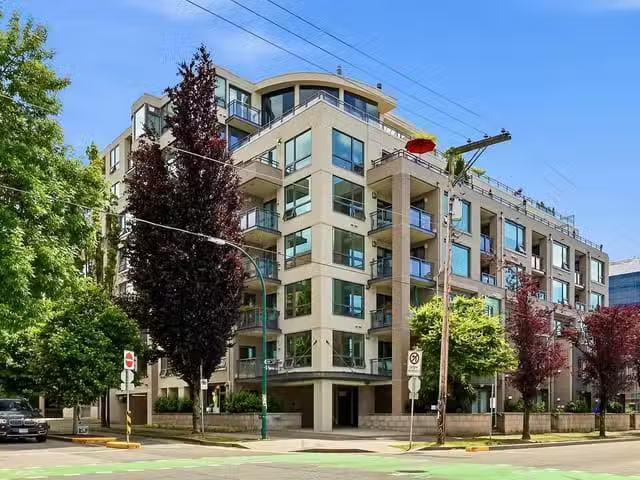 Apartment for sale in Vancouver, Vancouver West, 303 1888 York.