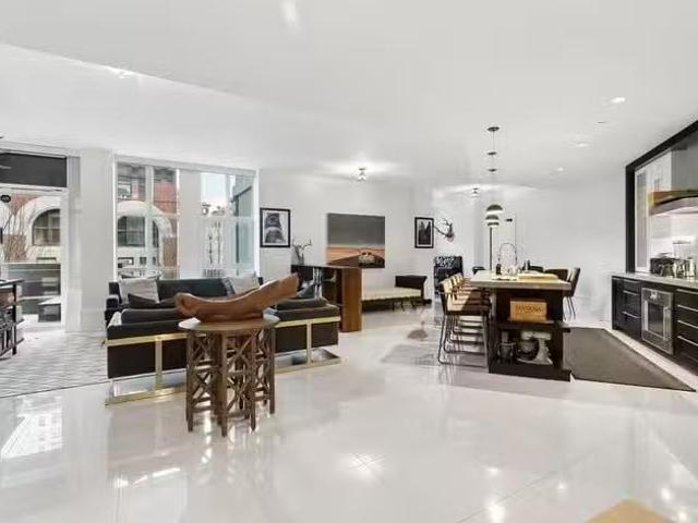 Apartment for sale in Vancouver, Vancouver West, 304 1102 Horn.