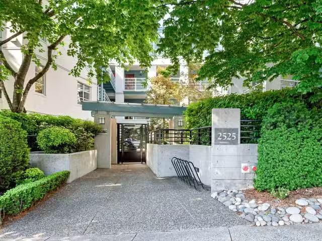 Apartment for sale in Vancouver, Vancouver West, 304 2525 W 4t.