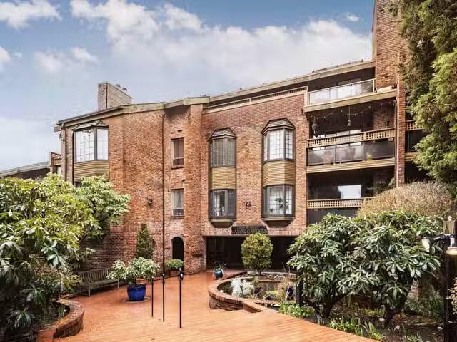 Apartment for sale in Vancouver, Vancouver West, 318 2320 W 40.