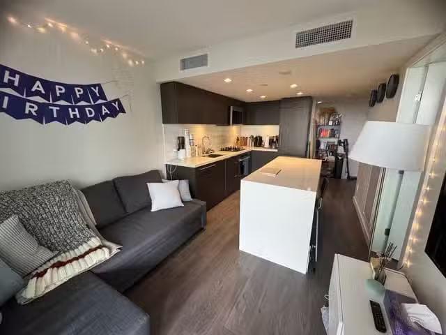 Apartment for sale in Vancouver, Vancouver West, 701 8238 Lord.