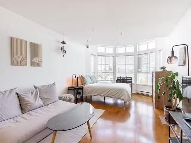 Apartment for sale in Vancouver, Vancouver East, PH6 6991 Vict.