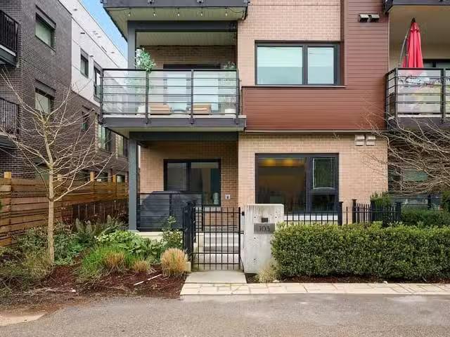 Apartment for sale in Vancouver, Vancouver East, 103 2666 Duke.