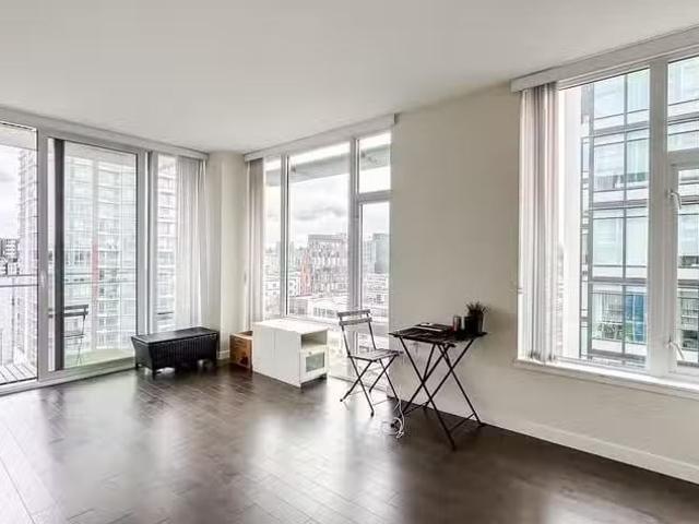 Apartment for sale in Vancouver, Vancouver East, 1002 1708 Ont.