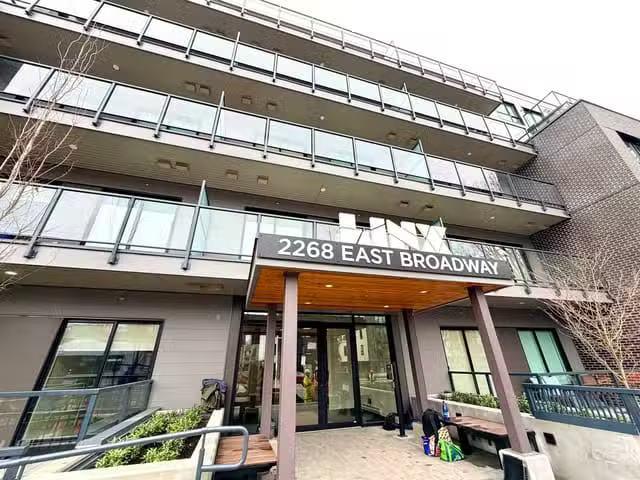 Apartment for sale in Vancouver, Vancouver East, 105 2268 E Br.