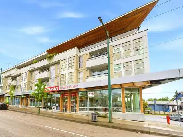 Apartment for sale in Vancouver, Vancouver East, 201 4338 Comm.