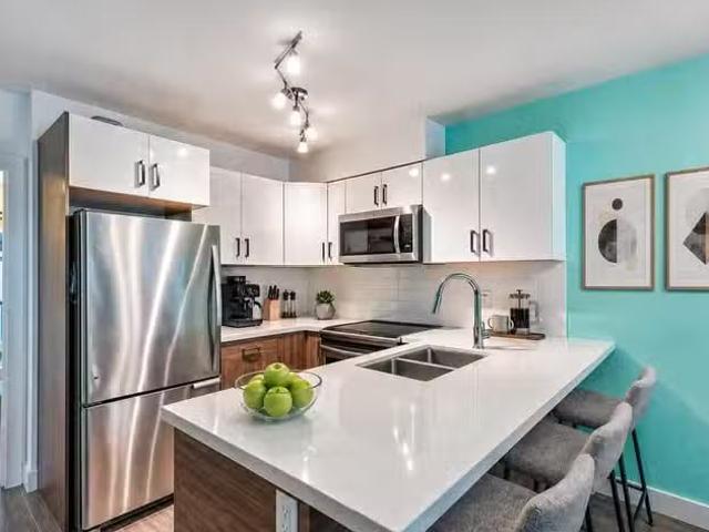 Apartment for sale in Vancouver, Vancouver East, 201 3939 Knig.