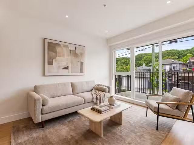 Apartment for sale in Vancouver, Vancouver East, 202 2235 E Br.