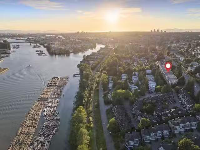 Apartment for sale in Vancouver, Vancouver East, 202 2250 Se M.