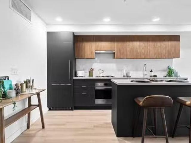 Apartment for sale in Vancouver, Vancouver East, 202 2419 Gran.