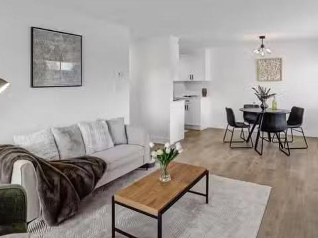 Apartment for sale in Vancouver, Vancouver East, 206 2299 E 30.