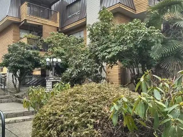 Apartment for sale in Vancouver, Vancouver East, 206 2299 E 30.