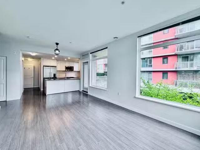 Apartment for sale in Vancouver, Vancouver East, 302 3263 Pier.