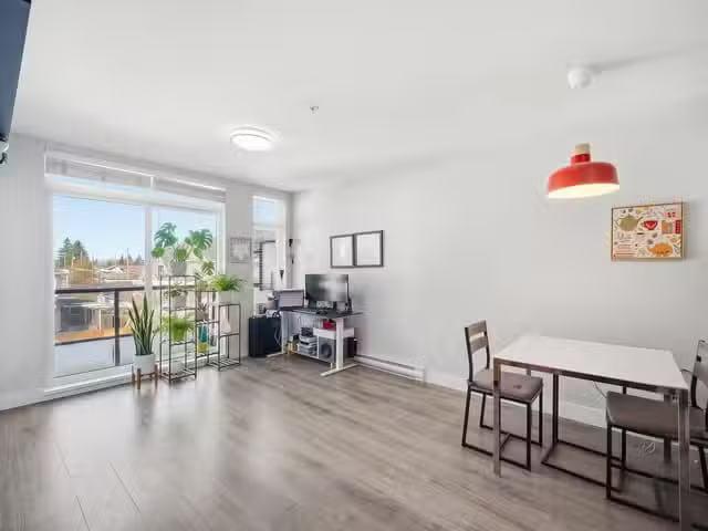 Apartment for sale in Vancouver, Vancouver East, 302 3939 Knig.