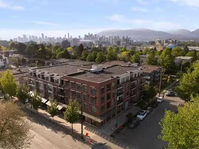 Apartment for sale in Vancouver, Vancouver East, 309 2477 Caro.
