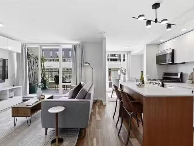 Apartment for sale in Vancouver, Vancouver East, 312 328 E 11t.