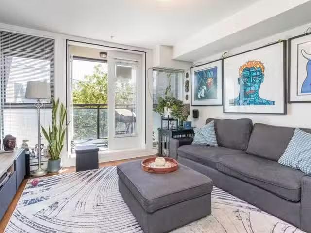 Apartment for sale in Vancouver, Vancouver East, 316 2150 E Ha.