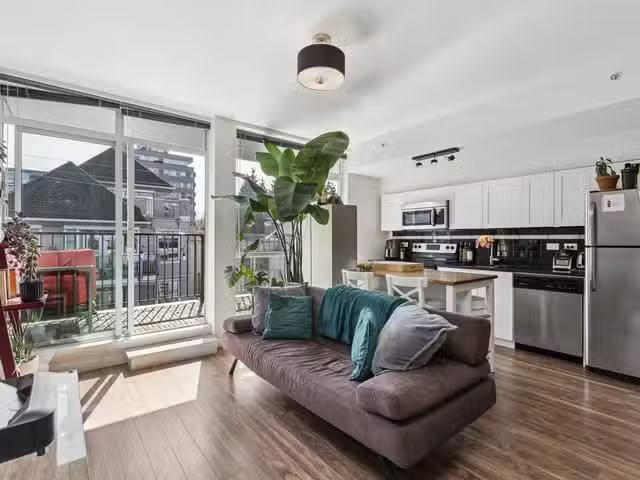 Apartment for sale in Vancouver, Vancouver East, 406 2511 Queb.