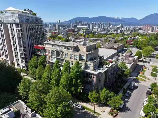 Apartment for sale in Vancouver, Vancouver East, 414 2635 Prin.