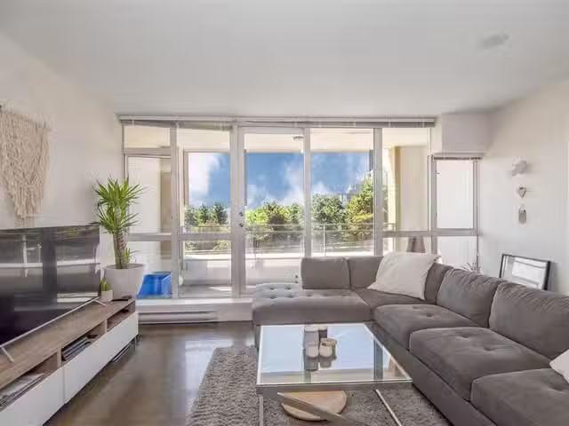Apartment for sale in Vancouver, Vancouver East, 720 221 Union.