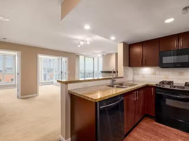 Apartment for sale in Vancouver, Vancouver East, 803 120 Milro.