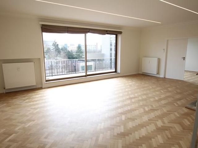Apartment for € 2.500