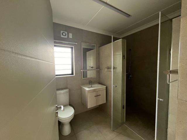 Apartment / Flat For Sale in Waterkloof Marina Retirement Estate, Pretoria