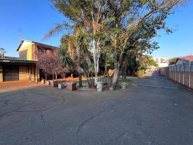 Apartment / Flat For Sale in Westonaria