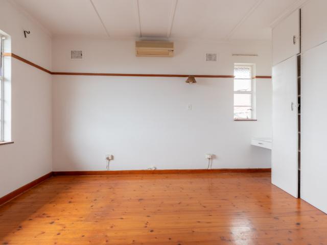 Apartment / Flat For Sale in Glenwood, Durban