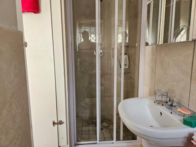 Apartment / Flat For Sale in Groblerpark, Roodepoort