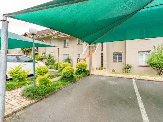 Apartment / Flat For Sale in Hilldene, Hillcrest