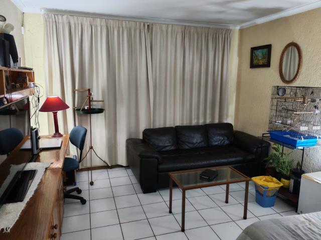 Apartment / Flat in Fourways Gardens To Rent
