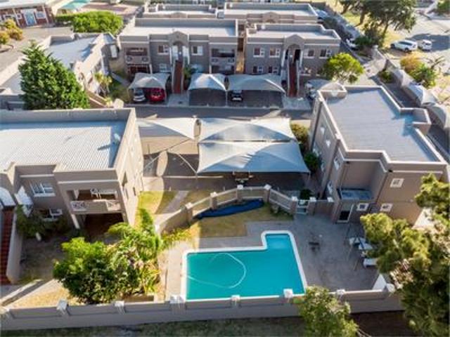 Apartment / Flat in Parow North