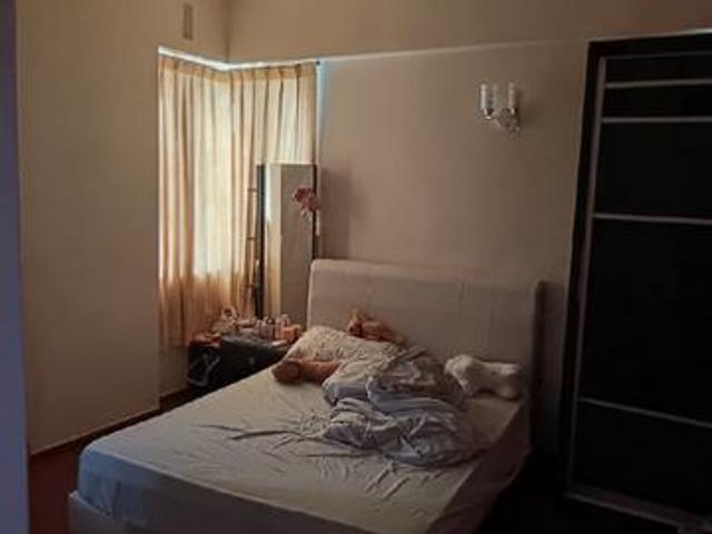 Apartment Freehold