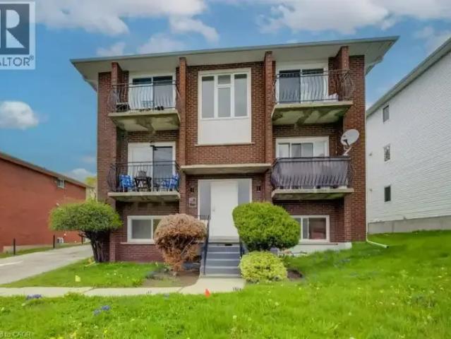 Apartment Kitchener ON LS102339166