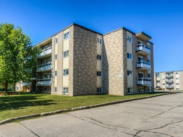 Apartment Kitchener ON 96844128