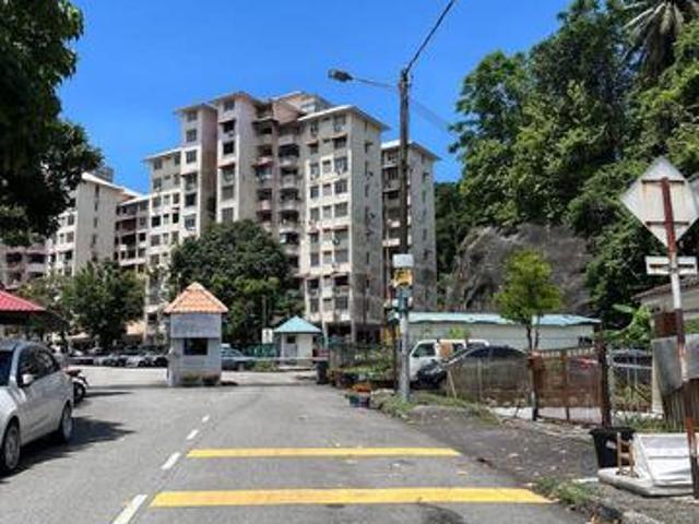 Apartment Halaman Cendana Bayan Baru