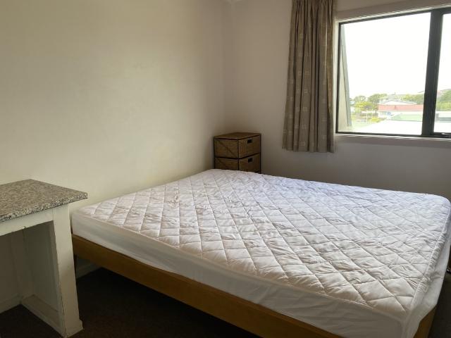 apartment in 147 Dowse Drive, Maungaraki, Lower Hutt
