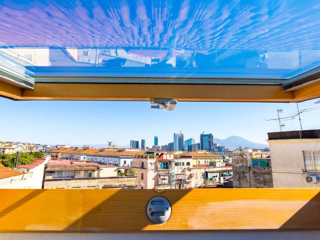 Apartment in Corso Giuseppe Garibaldi, Napoli for 77 m² with 2 bedrooms
