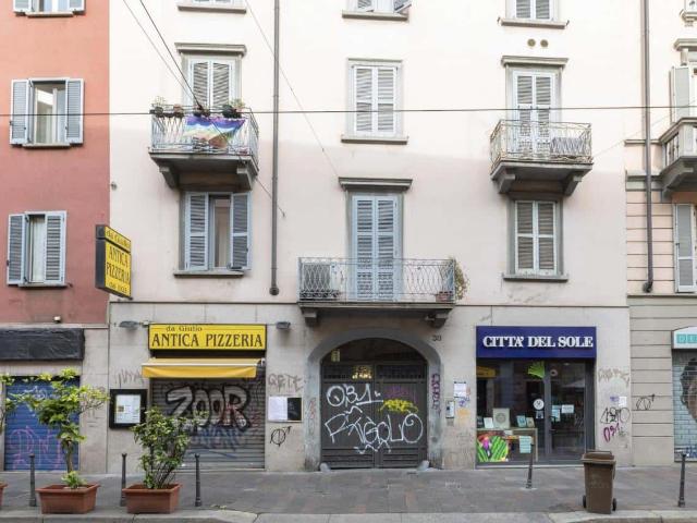 Apartment in Corso San Gottardo, Milano for 68 m² with 2 bedrooms