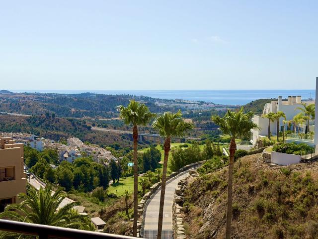 Apartment in Calanova Golf, Costa del Sol