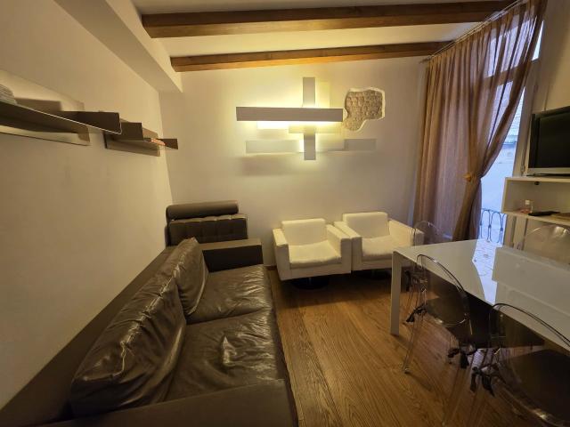 Apartment in Calle al Ponte de la Guerra, Venezia for 70 m² with 2 bedrooms