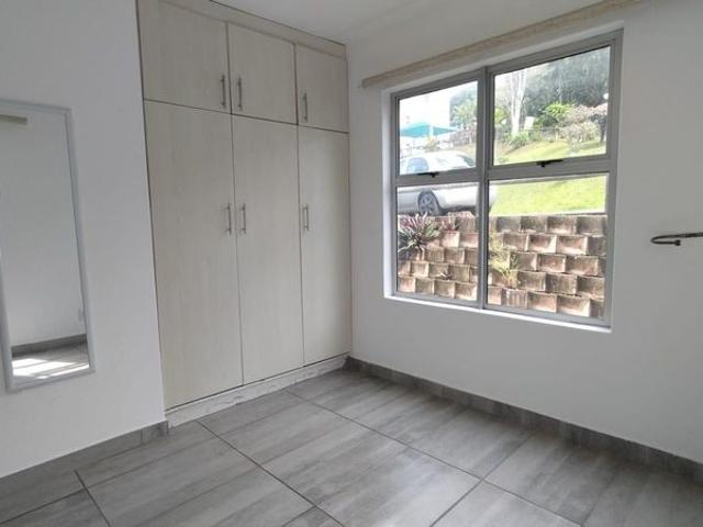 Apartment in Amanzimtoti For Sale