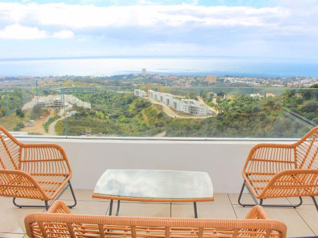Apartment in Altos de los Monteros, Costa del Sol