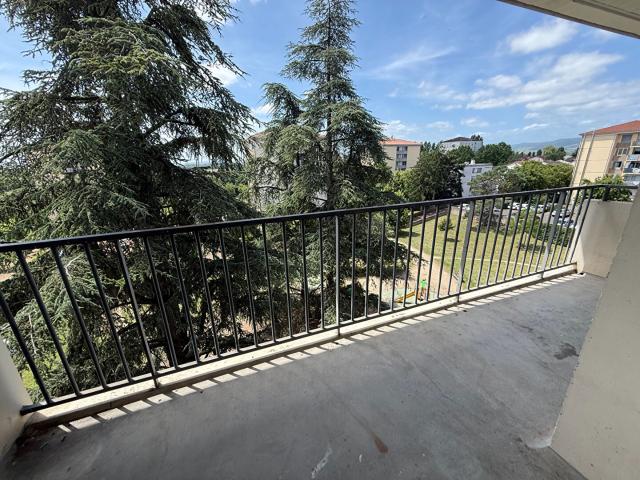 apartment in BELLEVILLE EN BEAUJOLAIS