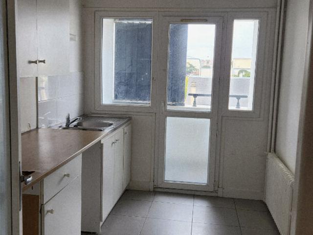apartment in HOUILLES