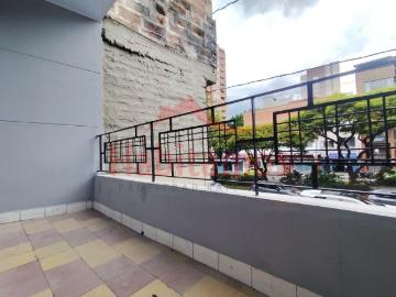 Apartment in Medellín Laureles code 69852