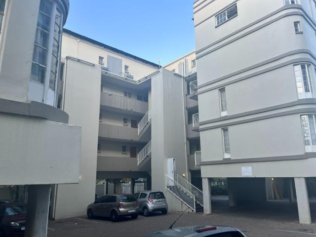 Apartment in Sunnyside